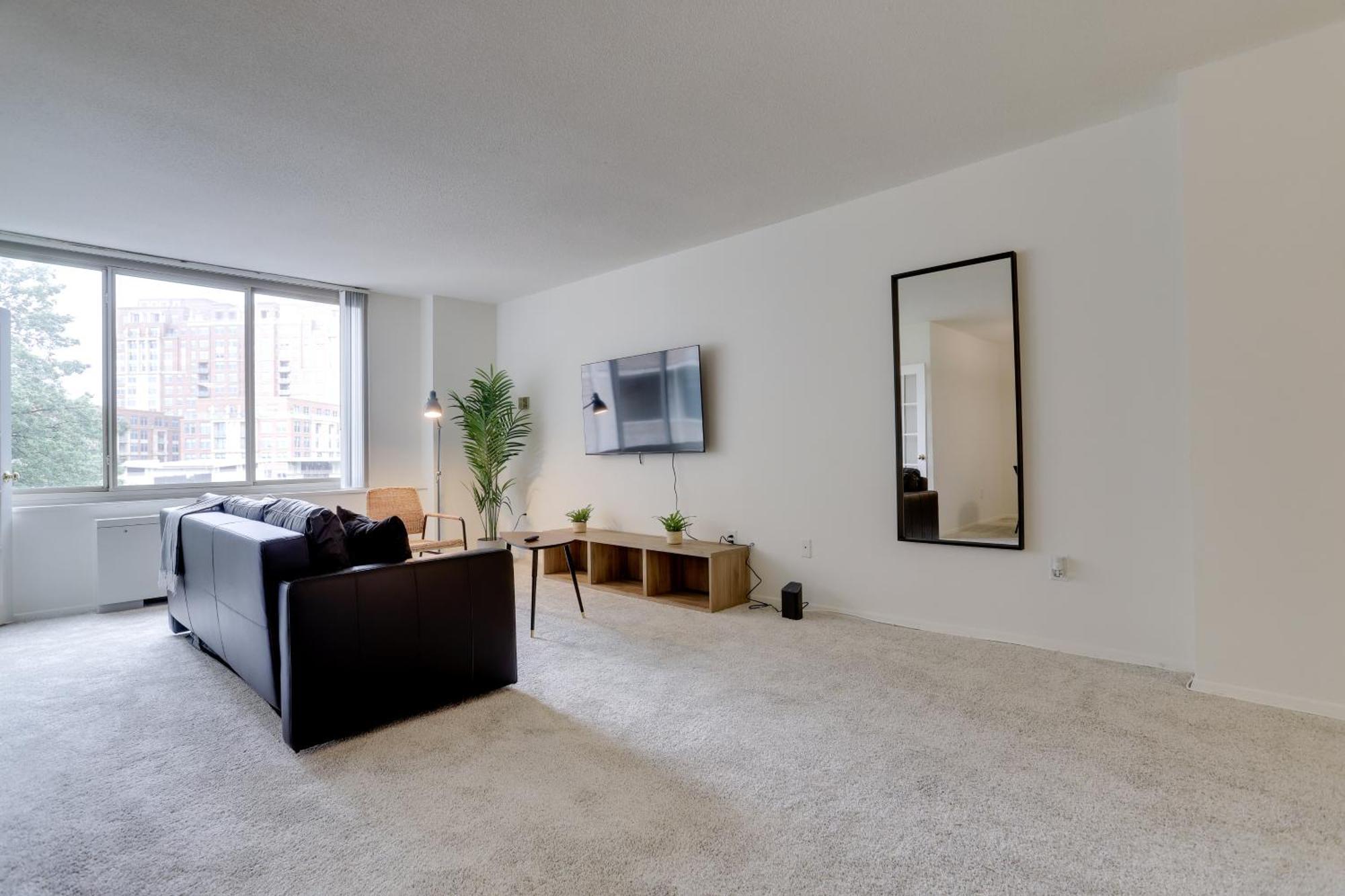 Awesome 1 Bedroom Apt + Den At Crystal City With Gym Арлінгтон Екстер'єр фото
